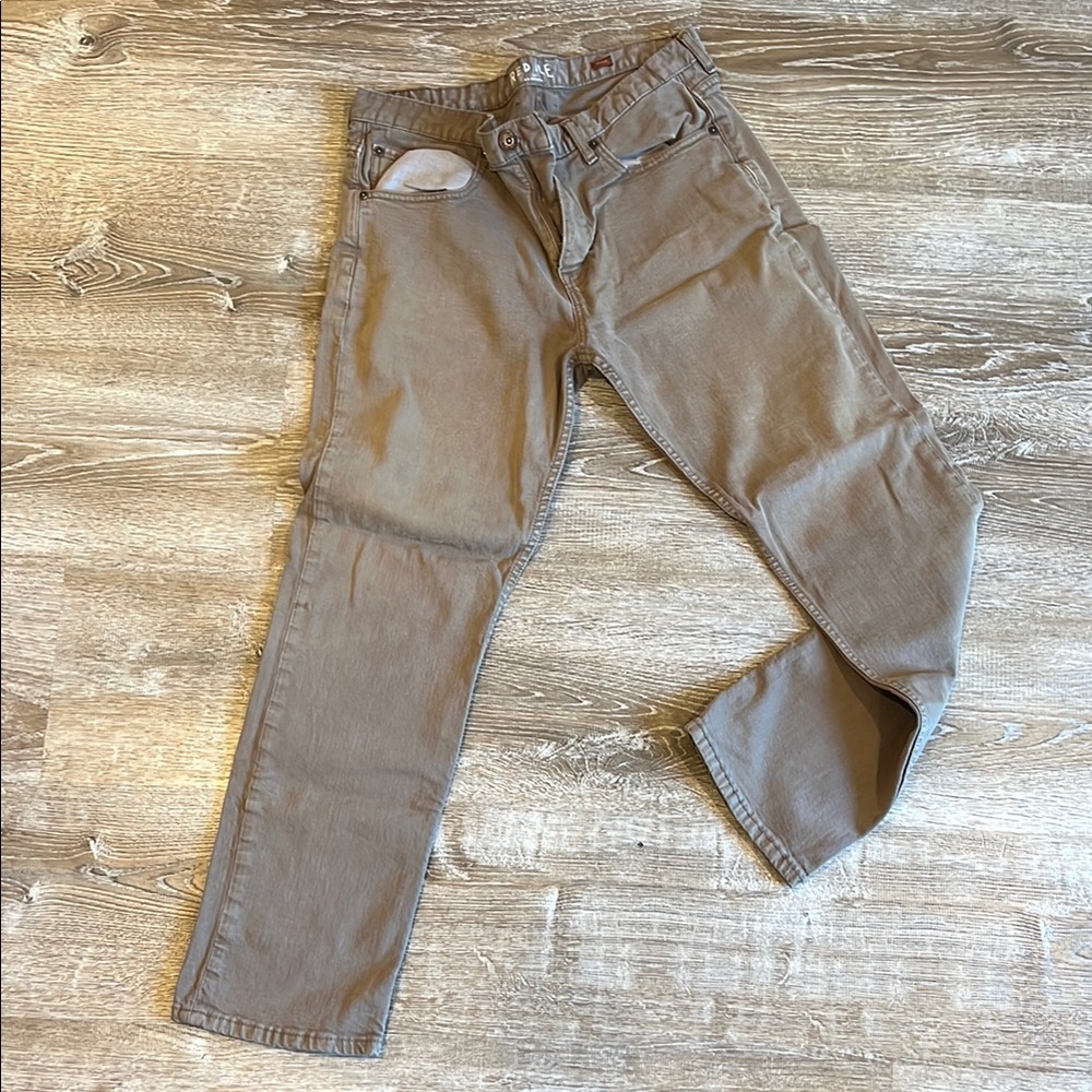 Stylish Tan Jeans